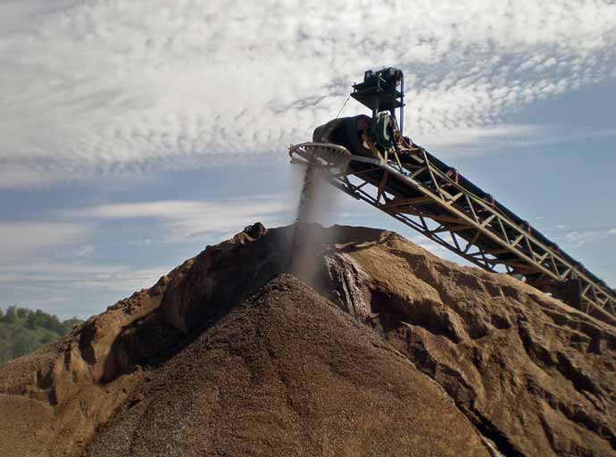 DCT designs dust suppression ring for conveyor discharge points